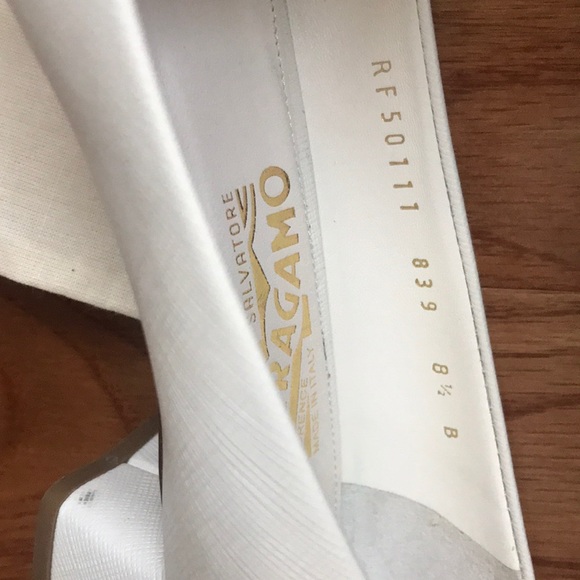 Shoes - Picture 5 of 6